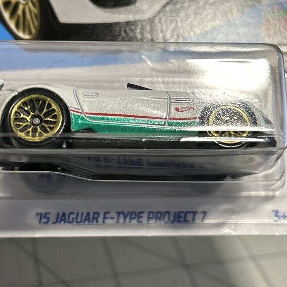 Hot Wheels '15 JAGUAR F-TYPE PROJECT 7 HW ROADSTERS 5/5 1:64 - Picture 7 of 7